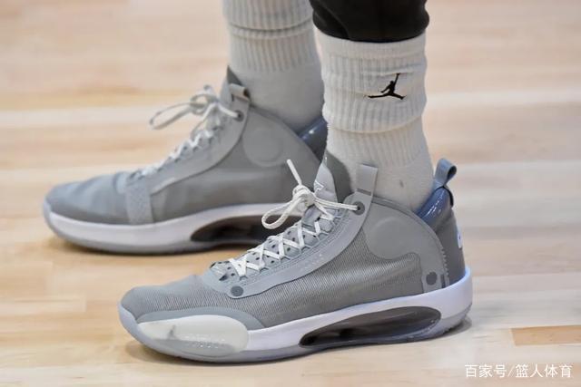 塔图姆31+8利拉德32分 凯尔特人险胜雄鹿7连胜